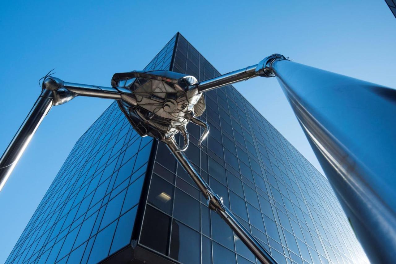 Cloud9Sa At Woking Central Exterior foto